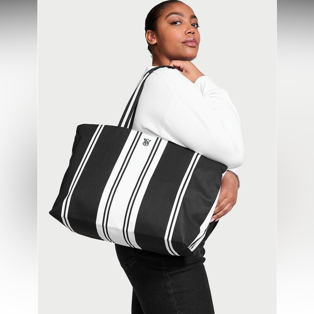 NWT VS Striped Tote NEW